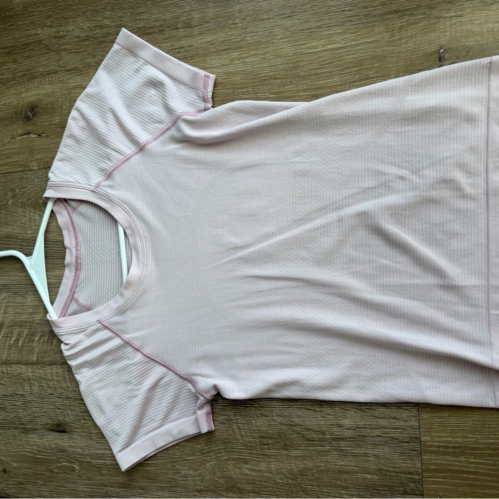 Pink lululemon swiftly tech Tee - size 4